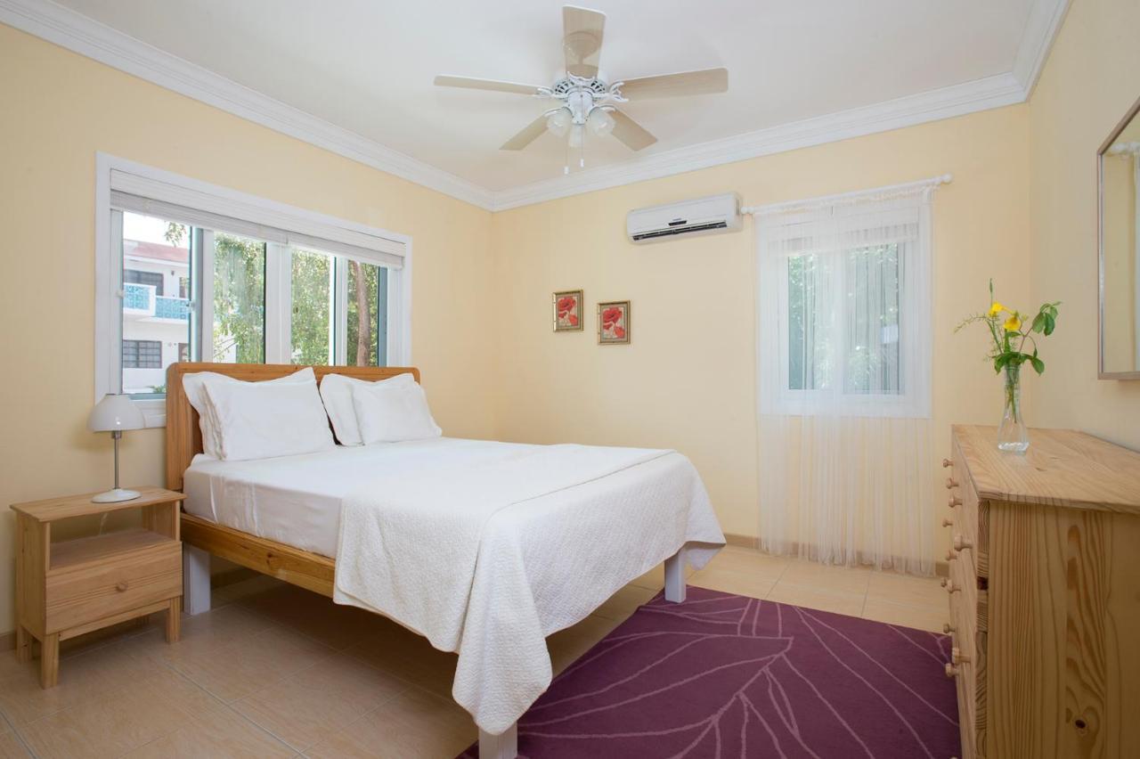Sir Charles Guest House Palmetto Point Exterior photo